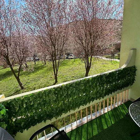 Pod Ksiazem Апартаменты Валбжих